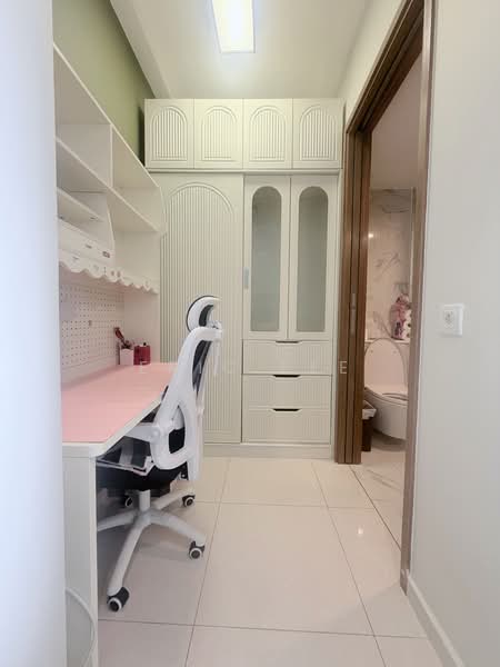 Parc Botannia, 10 Fernvale Street, 1 Bedroom, 506 sqft, Condominium For Rent, by Eric Lee, 500135537 - Study - PropertyGuru.com.sg