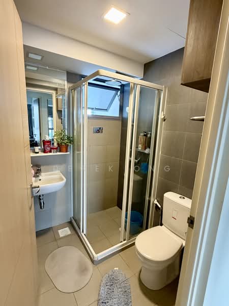 138B Lorong 1A Toa Payoh, 138B Lorong 1A Toa Payoh, Room Rental, 100 sqft, HDB Flat For Rent, by Derek Ong, 500135541 - Bathroom - PropertyGuru.com.sg