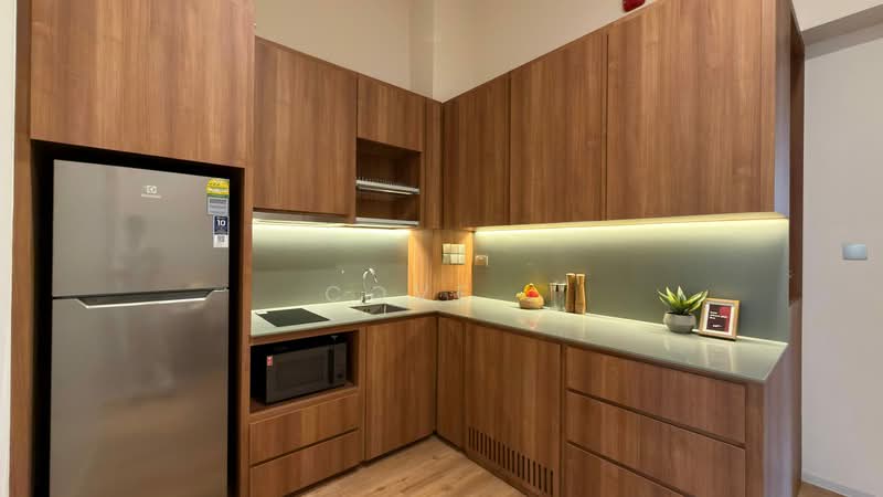 111 Jalan Besar, , Room Rental, 614 sqft, Shophouse For Rent, by Cove, 500135542 - Room 303 - 1BR Kitchen - PropertyGuru.com.sg