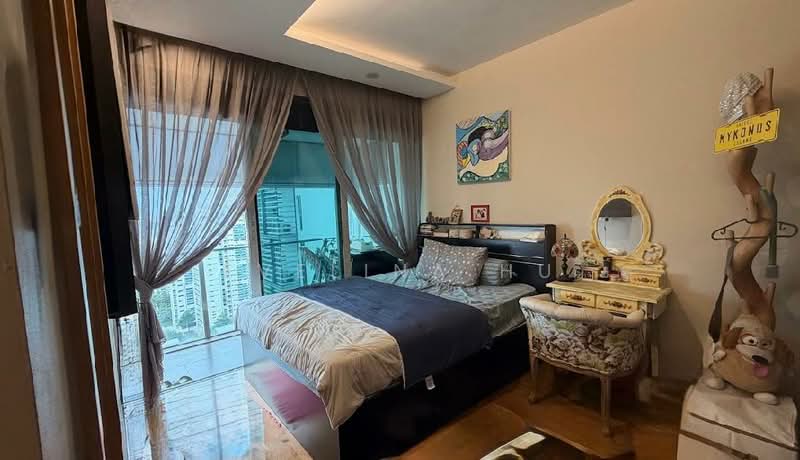 Eight Riversuites, 10 Whampoa East, 3 Bedrooms, 1,195 sqft, Condominium For Sale, by Evelina Hu, 500135553 - Bedroom - PropertyGuru.com.sg