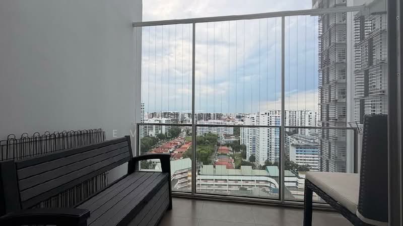 Eight Riversuites, 10 Whampoa East, 3 Bedrooms, 1,195 sqft, Condominium For Sale, by Evelina Hu, 500135553 - Balcony - PropertyGuru.com.sg