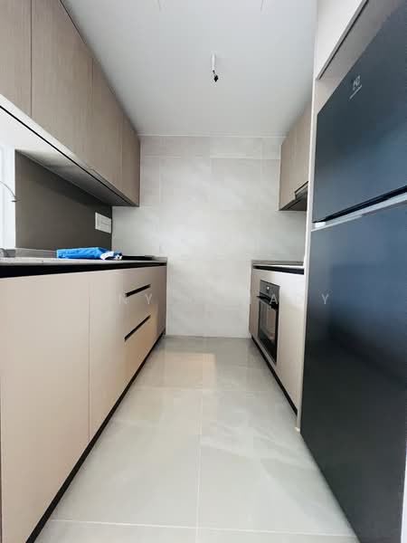 Penrose, 30 Sims Drive, 2 Bedrooms, 710 sqft, Condominium For Rent, by Deny Gunady, 500135560 - Kitchen - PropertyGuru.com.sg