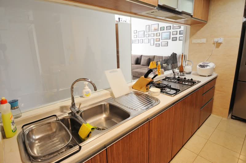 The Lakeshore, 31 Jurong West Street 41, 3 Bedrooms, 1,141 sqft, Condominium For Rent, by Martin Du, 500135562 - PropertyGuru.com.sg