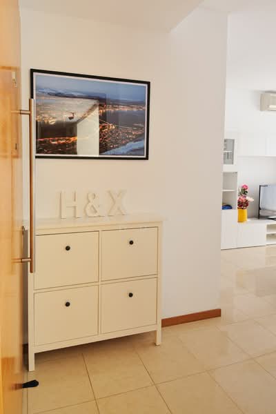 The Lakeshore, 31 Jurong West Street 41, 3 Bedrooms, 1,141 sqft, Condominium For Rent, by Martin Du, 500135562 - Entrance - PropertyGuru.com.sg