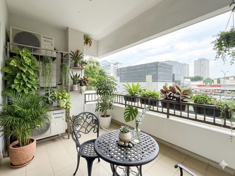 Marine View Mansion, 97 Marine Parade Road, 3 Bedrooms, 2,174 sqft, Condominium For Sale, by Janice Lee, 500135564 - Balcony - PropertyGuru.com.sg