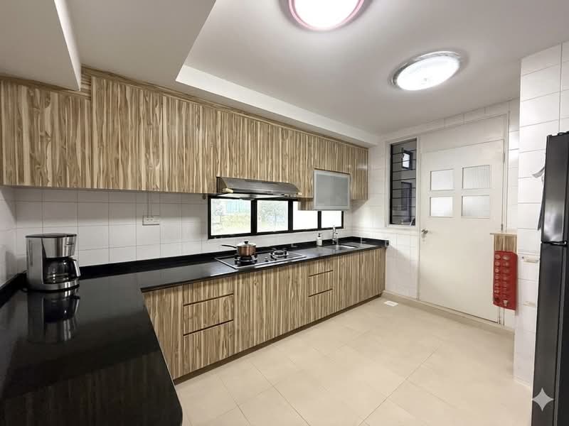 Marine View Mansion, 97 Marine Parade Road, 3 Bedrooms, 2,174 sqft, Condominium For Sale, by Janice Lee, 500135564 - Kitchen - PropertyGuru.com.sg