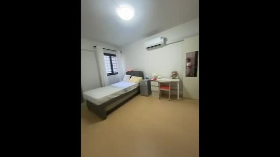 211 Jurong East Street 21, 211 Jurong East Street 21, Room Rental, 200 sqft, HDB Flat For Rent, by Ella Pan, 500135573 - PropertyGuru.com.sg