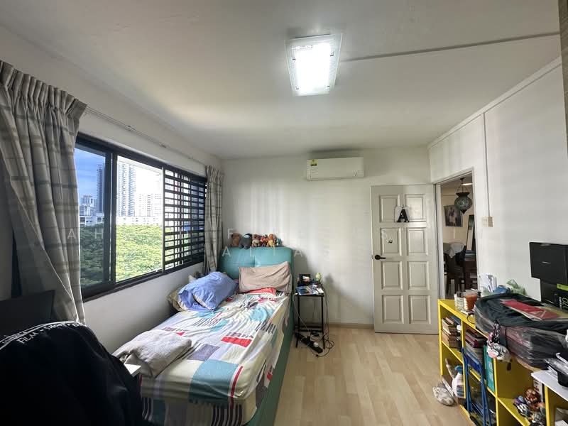 216 Lorong 8 Toa Payoh, 216 Lorong 8 Toa Payoh, 3 Bedrooms, 1,259 sqft, HDB Flat For Sale, by Ahmad Firdaus Bin Alias, 500135575 - Bedroom - PropertyGuru.com.sg