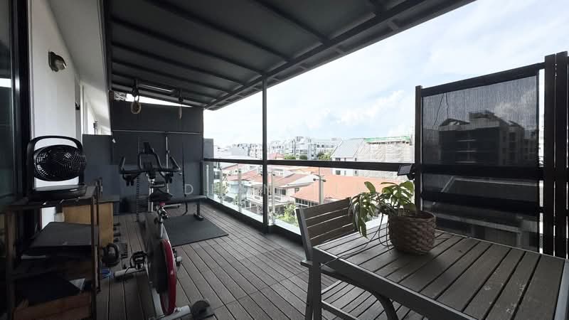 ⭐️⭐️LANDED7772@ 3.5 Storey Corner Terrace, Fully Renovated, Mins to MRT, , 6 Bedrooms, 4,050 sqft, Corner Terrace For Sale, by Dean Lim, 500135596 - Balcony - PropertyGuru.com.sg
