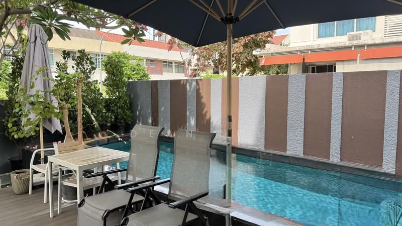 ⭐️⭐️LANDED7772@ 3.5 Storey Corner Terrace, Fully Renovated, Mins to MRT, , 6 Bedrooms, 4,050 sqft, Corner Terrace For Sale, by Dean Lim, 500135596 - PropertyGuru.com.sg