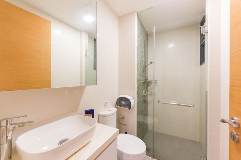 My Manhattan, 25 Simei Street 3, 2 Bedrooms, 883 sqft, Condominium For Sale, by Joan Cheng, 500135598 - Bathroom - PropertyGuru.com.sg