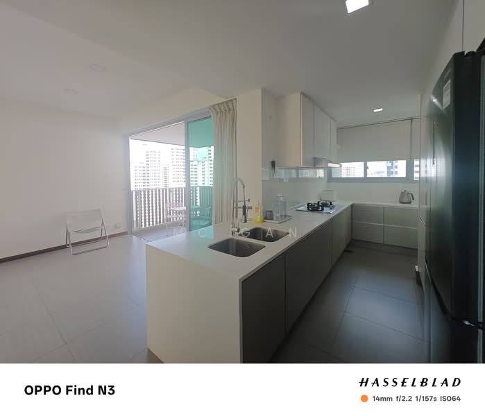 Regency Suites, 36 Kim Tian Road, 3 Bedrooms, 1,421 sqft, Apartment For Rent, by MC Gan, 500135616 - Kitchen - PropertyGuru.com.sg