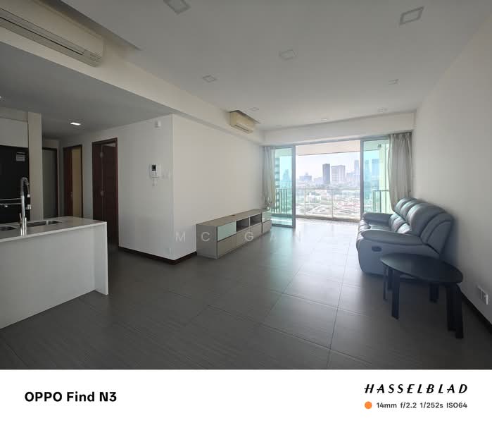 Regency Suites, 36 Kim Tian Road, 3 Bedrooms, 1,421 sqft, Apartment For Rent, by MC Gan, 500135616 - Living Room - PropertyGuru.com.sg