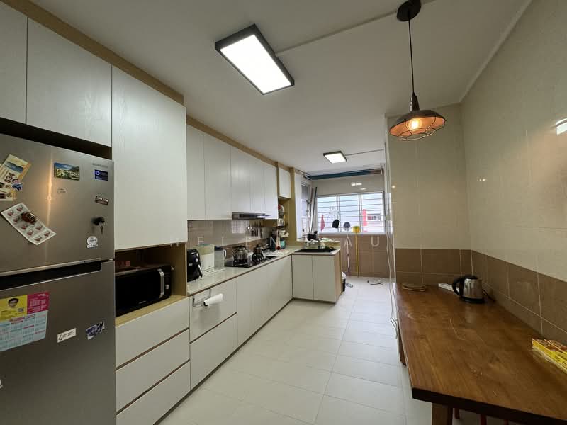 475 Jurong West Street 41, 475 Jurong West Street 41, 2 Bedrooms, 785 sqft, HDB Flat For Sale, by Helen Yau, 500135628 - Kitchen - PropertyGuru.com.sg