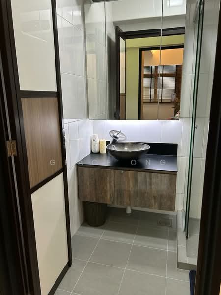 511C Yishun Street 51, 511C Yishun Street 51, 2 Bedrooms, 732 sqft, HDB Flat For Rent, by Grace Ong, 500135632 - Bathroom - PropertyGuru.com.sg