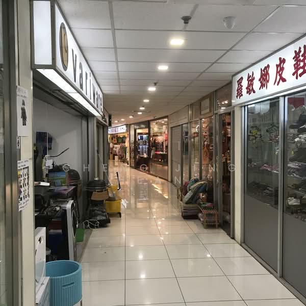 Holland Road Shopping Centre, 211 Holland Avenue, 518 sqft, Other Retail For Rent, by Cheng Jing Hean, 500135633 - Corridor - CommercialGuru.com.sg