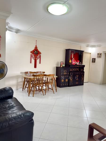 7 Pine Close, 7 Pine Close, 3 Bedrooms, 1,033 sqft, HDB Flat For Sale, by Irene Nah, 500135637 - Living Room - PropertyGuru.com.sg