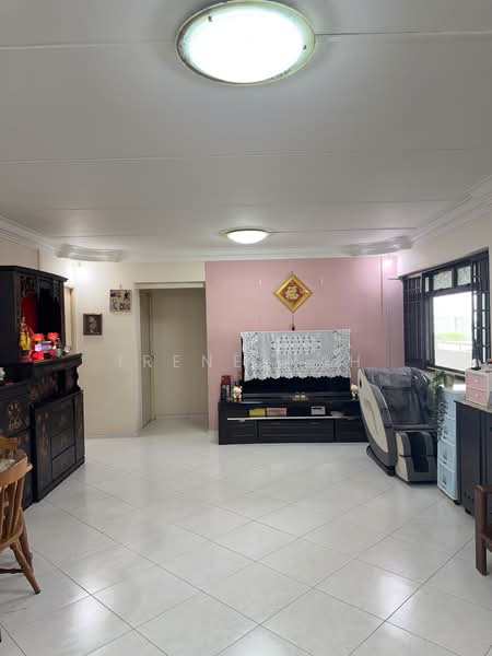 7 Pine Close, 7 Pine Close, 3 Bedrooms, 1,033 sqft, HDB Flat For Sale, by Irene Nah, 500135637 - Living Room - PropertyGuru.com.sg