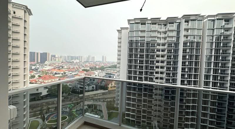 Grand Dunman, 18 Dunman Road, East Coast / Marine Parade, 2 Bedrooms, 797 sqft, Condominium For Sale, by Clarence Long, 500135648 - Balcony - PropertyGuru.com.sg