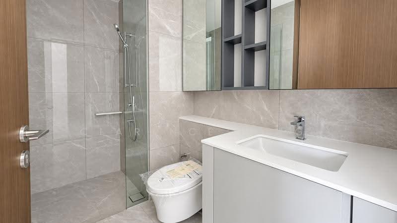 Grand Dunman, 18 Dunman Road, East Coast / Marine Parade, 2 Bedrooms, 797 sqft, Condominium For Sale, by Clarence Long, 500135648 - Bathroom - PropertyGuru.com.sg