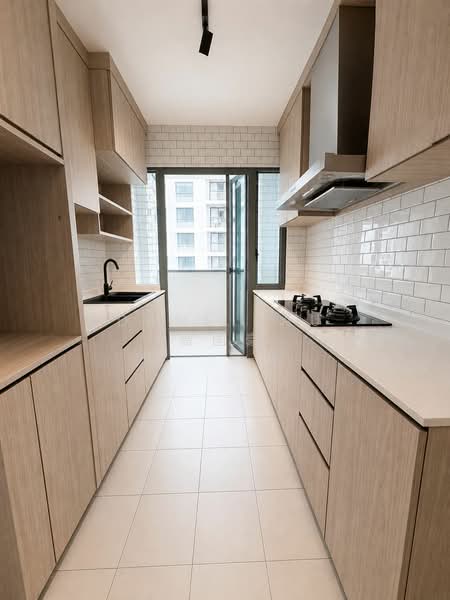 677B Punggol Drive, 677B Punggol Drive, 3 Bedrooms, 1,001 sqft, HDB Flat For Sale, by Dane Kau 高国豪, 500135651 - Kitchen - PropertyGuru.com.sg