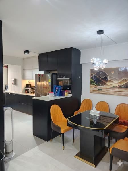 979 Jurong West Street 93, 979 Jurong West Street 93, 3 Bedrooms, 1,130 sqft, HDB Flat For Sale, by Lim Y X, 500135656 - Kitchen - PropertyGuru.com.sg