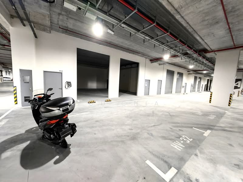 Stellar @ Tampines, 12 Tampines North Drive 4, 1,636 sqft, Factory / Workshop (B2) For Rent, by Vod Chia, 500135665 - Car Park - CommercialGuru.com.sg