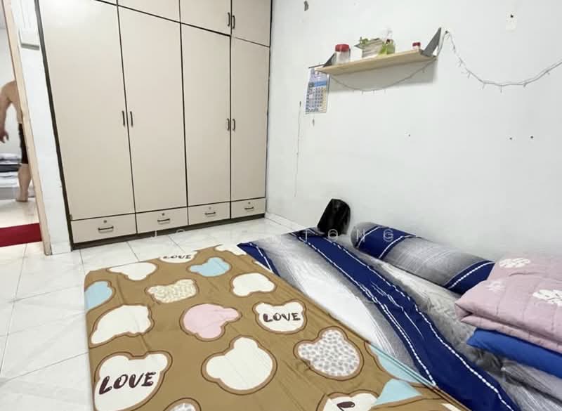 5 Telok Blangah Crescent, 5 Telok Blangah Crescent, 2 Bedrooms, 710 sqft, HDB Flat For Sale, by Joyce Tong, 500135679 - Bedroom - PropertyGuru.com.sg
