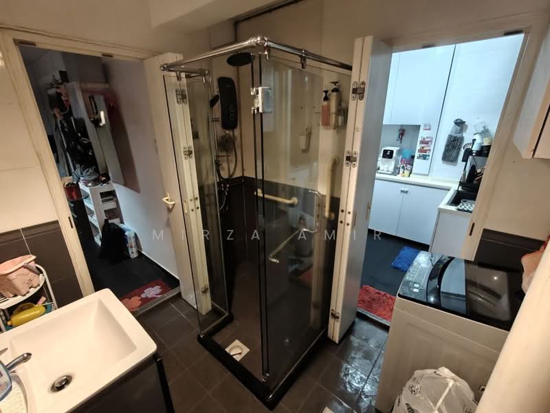 125 Marsiling Rise, 125 Marsiling Rise, 2 Bedrooms, 646 sqft, HDB Flat For Sale, by Mirza Amir, 500135684 - Bathroom - PropertyGuru.com.sg