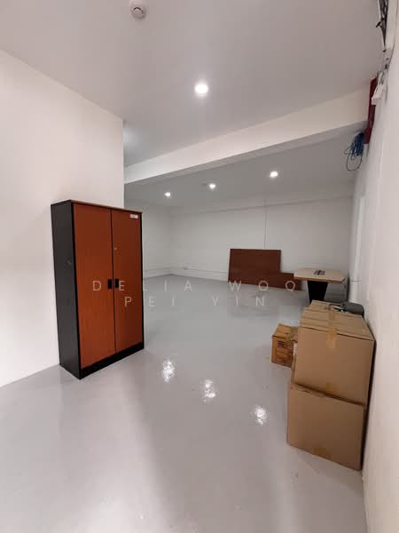 Storage Spaces On Ground Level Near Tai Seng MRT Station For Lease!, Irving Road, 500 sqft, Warehouse For Rent, by Delia Woo Pei Yin, 500135697 - Interior - CommercialGuru.com.sg
