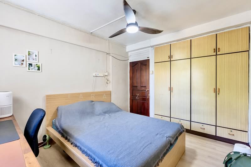 407 Pandan Gardens, 407 Pandan Gardens, 3 Bedrooms, 1,119 sqft, HDB Flat For Sale, by Farah Zack, 500135740 - Bedroom - PropertyGuru.com.sg