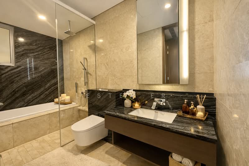 Gramercy Park, 57 Grange Road, 3 Bedrooms, 2,142 sqft, Condominium For Sale, by Lester Er, 500135746 - Bathroom - PropertyGuru.com.sg