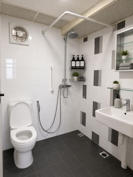 468C Fernvale Link, 468C Fernvale Link, 3 Bedrooms, 1,216 sqft, HDB Flat For Sale, by Daryl Ng, 500135747 - Bathroom - PropertyGuru.com.sg