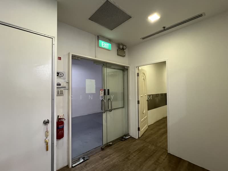 Henderson Building, 221 Henderson Road, 1,238 sqft, Light Industrial (B1) For Rent, by Cindy Lim, 500135751 - Interior - CommercialGuru.com.sg