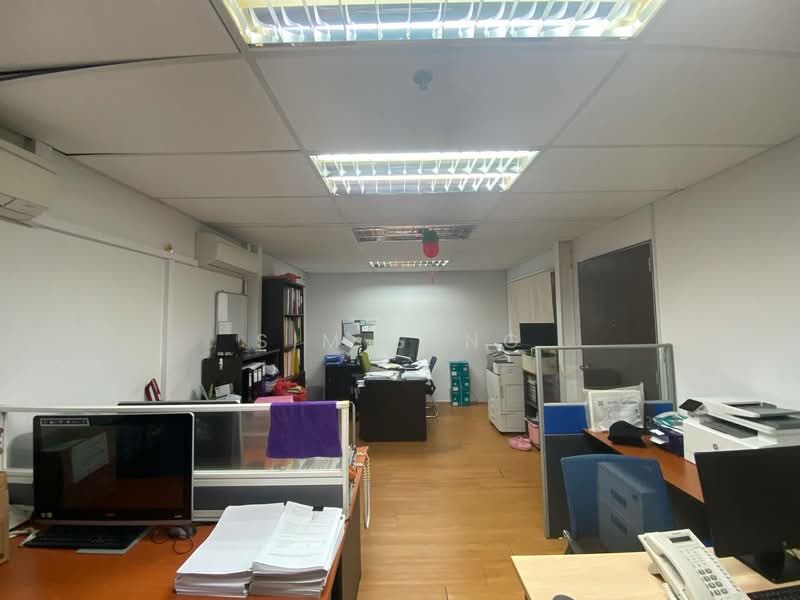 Wcega Tower, 21 Bukit Batok Crescent, 1,206 sqft, Light Industrial (B1) For Sale, by Sim Seng, 500135755 - Interior - CommercialGuru.com.sg