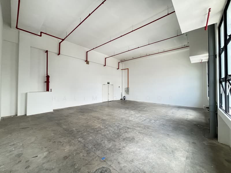 Citilink Warehouse Complex, 102E Pasir Panjang Road, 1,195 sqft, Light Industrial (B1) For Rent, by Halim Gafoor, 500135757 - Interior - CommercialGuru.com.sg