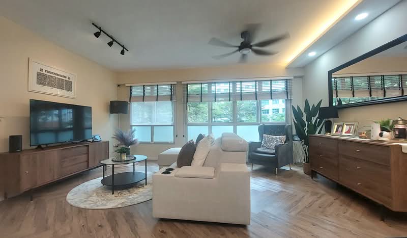 782E Woodlands Crescent, 782E Woodlands Crescent, 3 Bedrooms, 1,206 sqft, HDB Flat For Sale, by Jumi J, 500135761 - Living Room - PropertyGuru.com.sg
