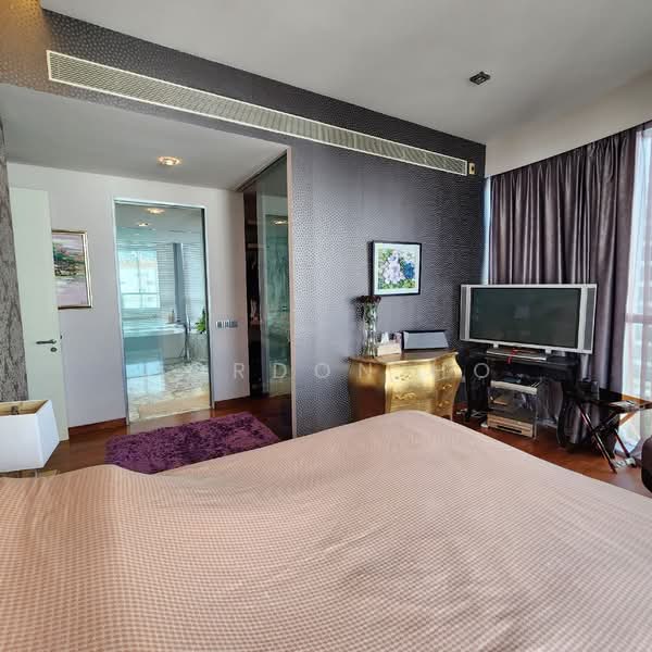 The Promont, 63 Cairnhill Circle, 3 Bedrooms, 2,012 sqft, Condominium For Sale, by Gordon Ho, 500135764 - Bedroom - PropertyGuru.com.sg