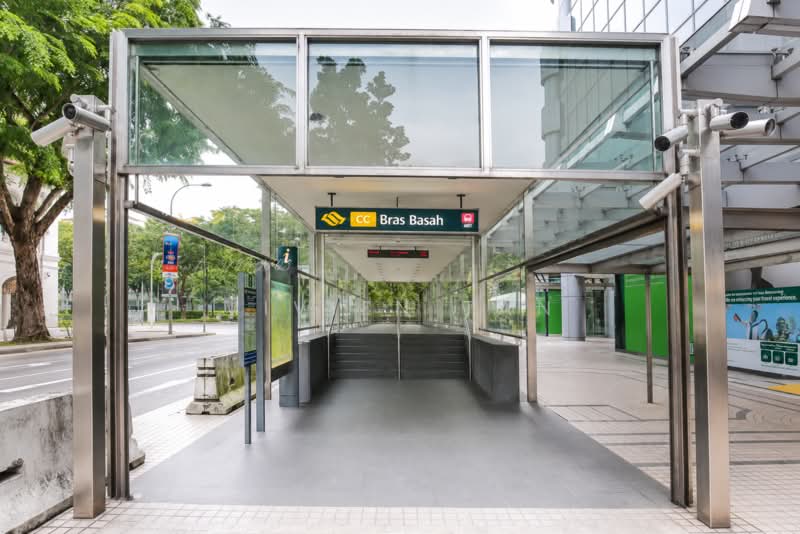 F&B Space Near Bras Basah, Bencoolen MRTs, Bras Basah Road/ Bencoolen Street/ Prinsep Street, 1,464 sqft, Food & Beverage For Rent, by Vivien Tan, 500135784 - Entrance - CommercialGuru.com.sg