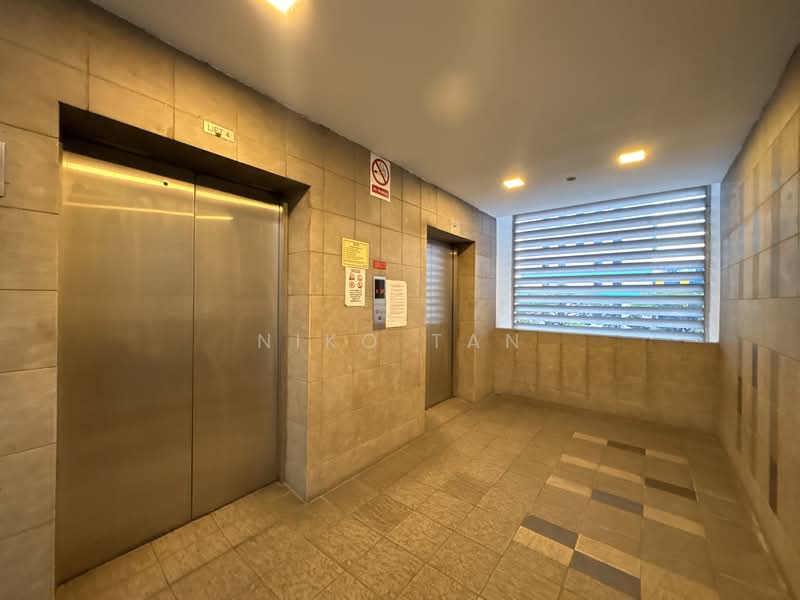 Unity Centre, 51 Bukit Batok Crescent, 3,681 sqft, Light Industrial (B1) For Sale, by Niko Tan, 500135807 - Corridor - CommercialGuru.com.sg