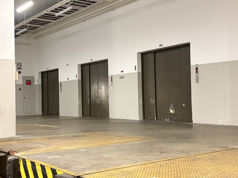Unity Centre, 51 Bukit Batok Crescent, 3,681 sqft, Light Industrial (B1) For Sale, by Niko Tan, 500135807 - Corridor - CommercialGuru.com.sg