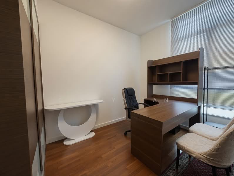 The Alcove, 10 Lorong 27 Geylang Singapore, 3 Bedrooms, 1,378 sqft, Condominium For Sale, by Cherlyn Tan, 500135814 - Bedroom  - PropertyGuru.com.sg
