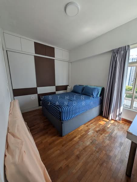 Oleander Towers, 913 Lorong 1 Toa Payoh, 2 Bedrooms, 861 sqft, Apartment For Rent, by Gusthinah Tjandra, 500135817 - Master Bedroom - PropertyGuru.com.sg