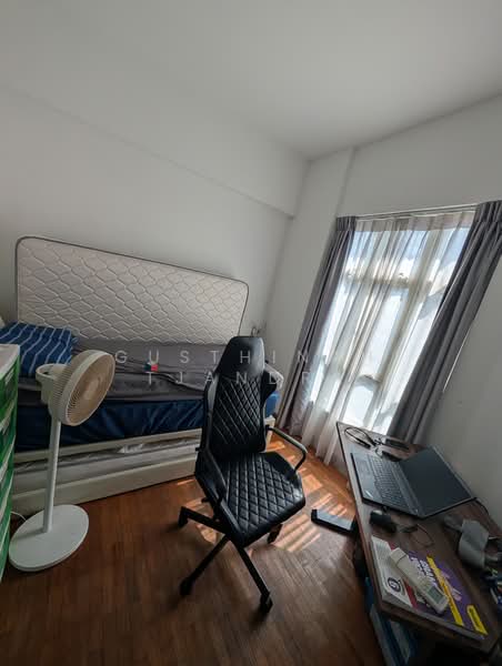 Oleander Towers, 913 Lorong 1 Toa Payoh, 2 Bedrooms, 861 sqft, Apartment For Rent, by Gusthinah Tjandra, 500135817 - Bedroom 2 - PropertyGuru.com.sg