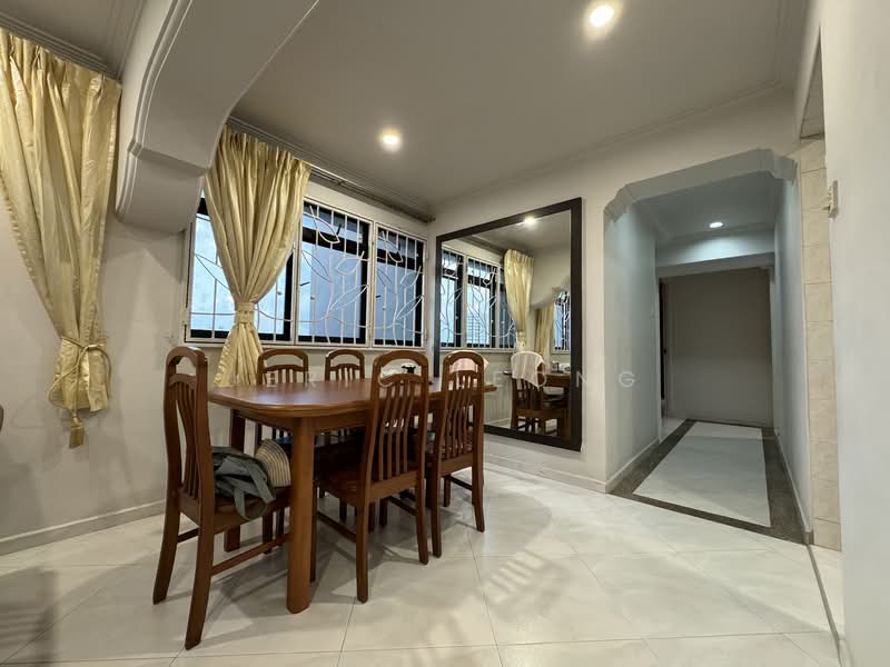 18 Cantonment Close, 18 Cantonment Close, 3 Bedrooms, 969 sqft, HDB Flat For Rent, by Jeric Leong, 500135819 - Dining Room - PropertyGuru.com.sg