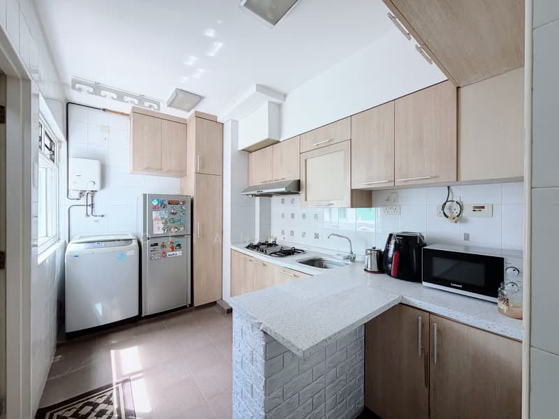 35 Eunos Crescent, 35 Eunos Crescent, 2 Bedrooms, 646 sqft, HDB Flat For Sale, by Sofian Roslan, 500135826 - Kitchen - PropertyGuru.com.sg