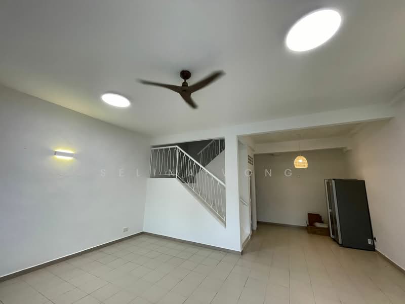 Soo Chow Garden, Soo Chow Garden Road, 4 Bedrooms, 2,154 sqft, Terraced House For Sale, by Selina Wong, 500135827 - Living Room - PropertyGuru.com.sg
