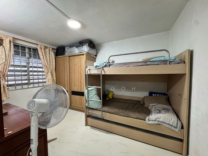 27 Toa Payoh East, 27 Toa Payoh East, 2 Bedrooms, 721 sqft, HDB Flat For Sale, by Iyan Goh, 500135840 - Bedroom - PropertyGuru.com.sg