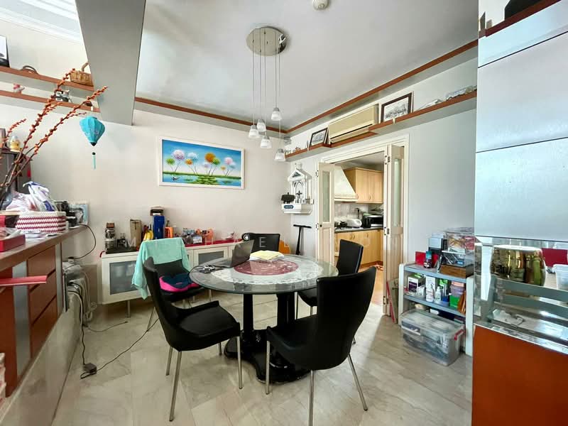 The Springfield, 133 Chempaka Kuning Link, 5 Bedrooms, 2,529 sqft, Terraced House For Sale, by Michael Wong, 500135845 - Dining Room - PropertyGuru.com.sg