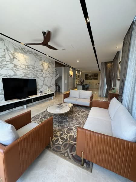 ✪ Rare Detached Home for Sale in D15 - Regular plot of land✪, POOLE/GOODMAN/WAREHAM/CRESCENT/WILKINSON.ROAD, 10+ Bedrooms, 10,907 sqft, Detached House For Sale, by Wilson Wong, 500135857 - Living Room 2 - PropertyGuru.com.sg